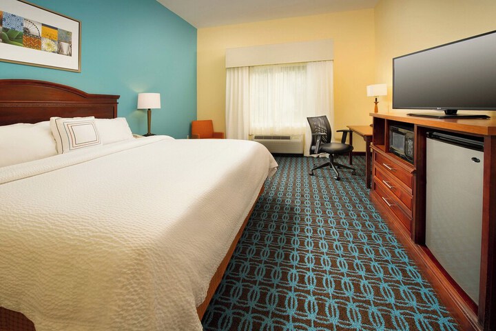 Fairfield Inn & Suites by Marriott Marshall