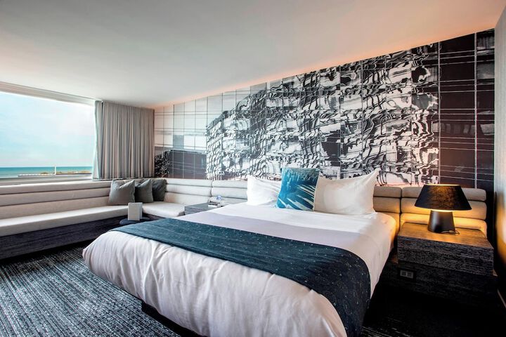 Room 15 of 71