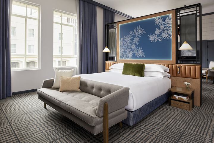 Room 35 of 118