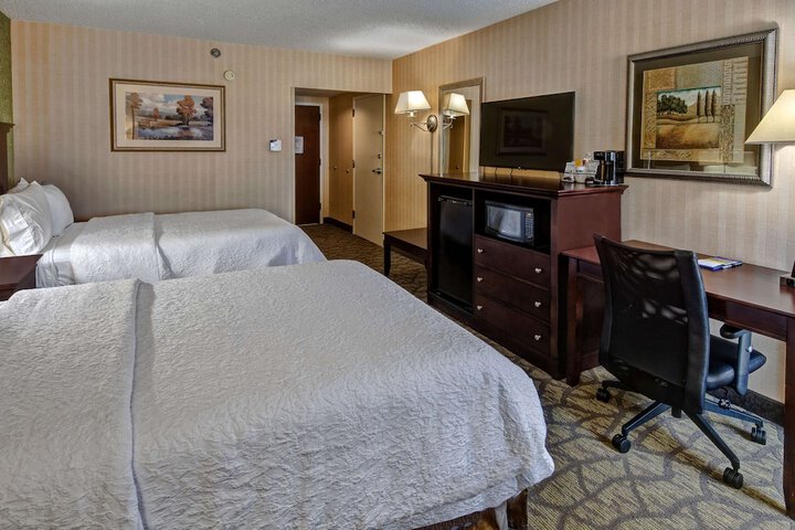 Room 25 of 34