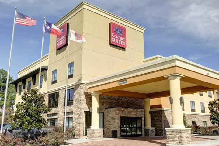 Hotel 3 of 68