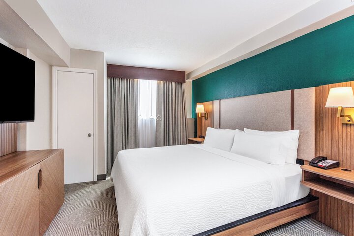 Holiday Inn & Suites Daytona Beach on the Ocean by IHG