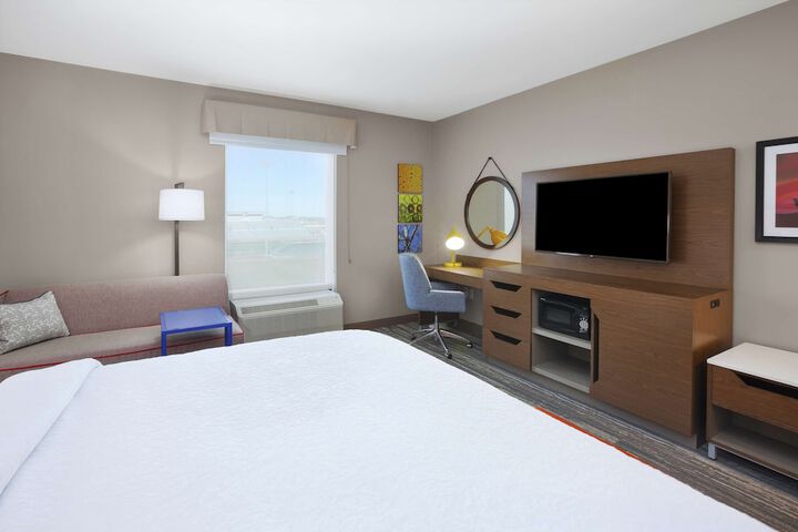 Room 14 of 30