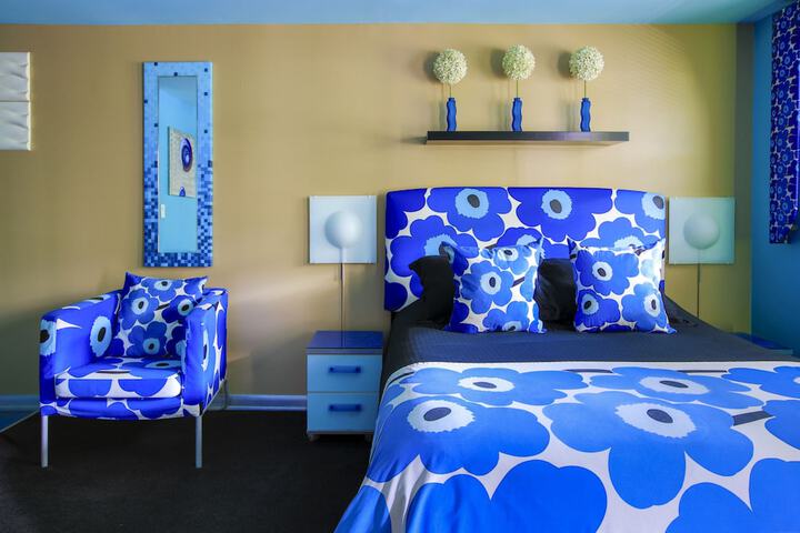 Room 136 of 168