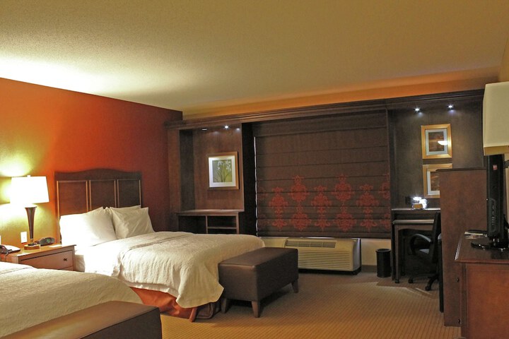 Room 53 of 71