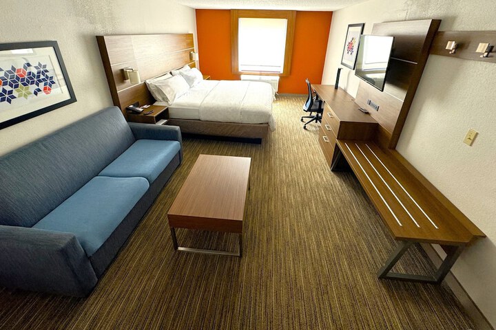 Room 55 of 109