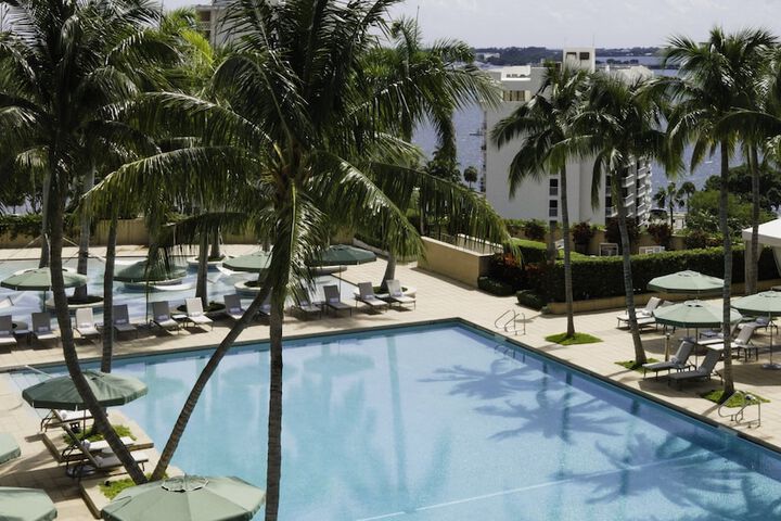 Four Seasons Hotel Miami
