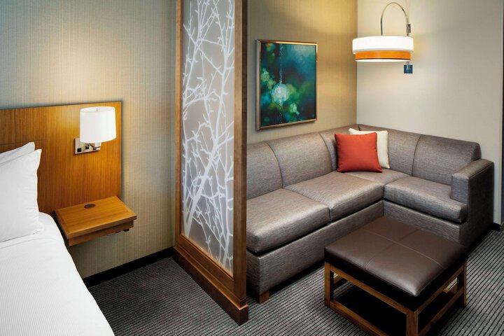 Room 12 of 20