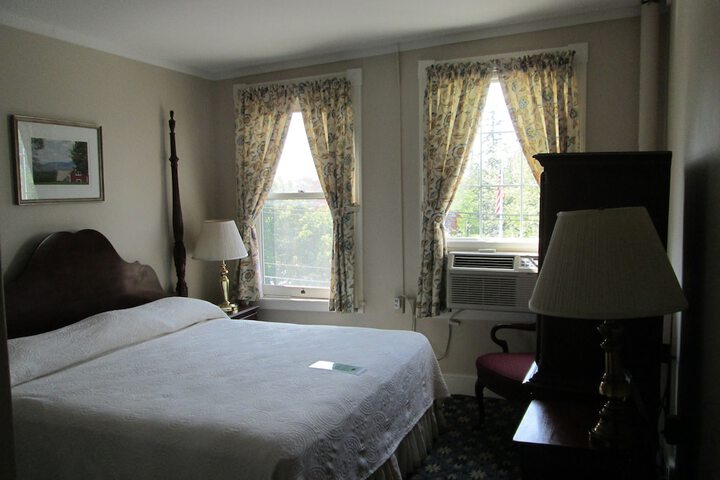 Room 20 of 66