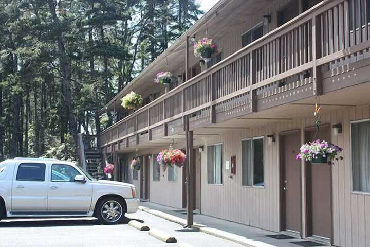 Hotel 4 of 28