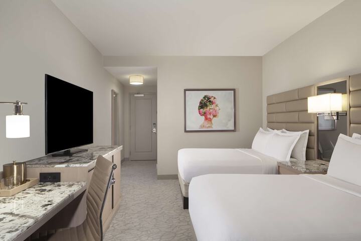 Room 32 of 96