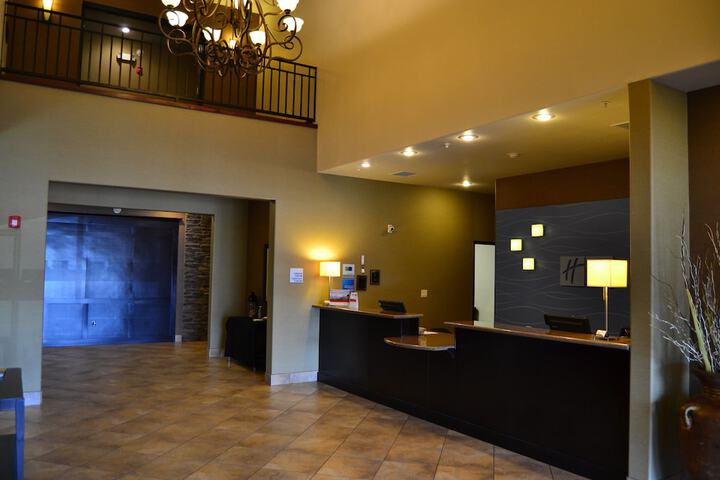 Hotel Interior 9 of 32