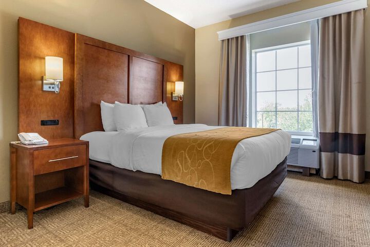 Room 25 of 48