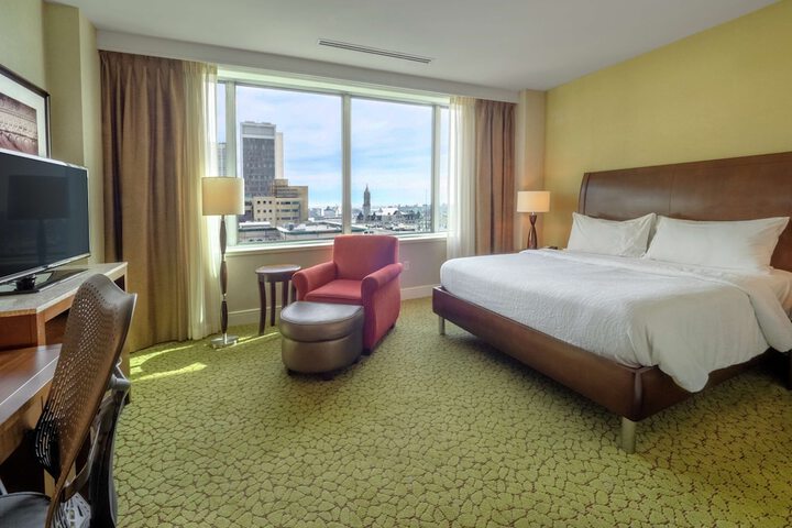 Hilton Garden Inn Buffalo Downtown