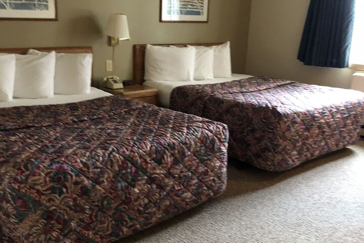 Room 9 of 30