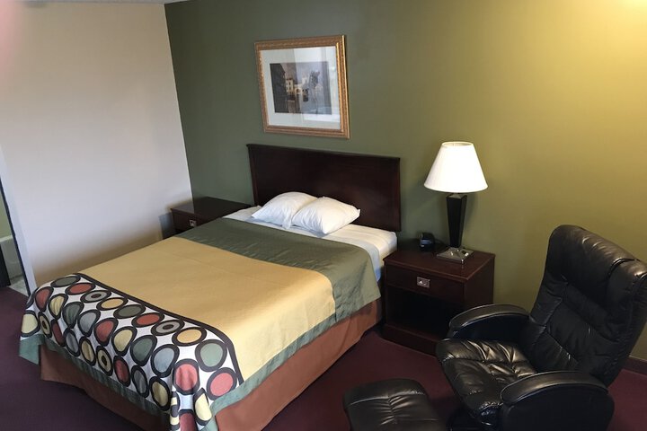 Room 26 of 35