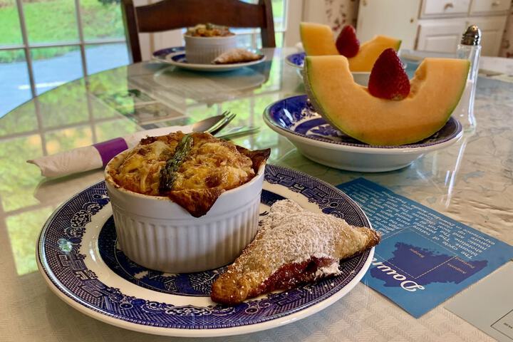 Breakfast/Coffee Service 12 of 12