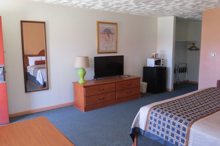 Room 30 of 87