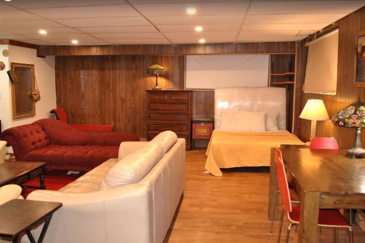 Room 15 of 35