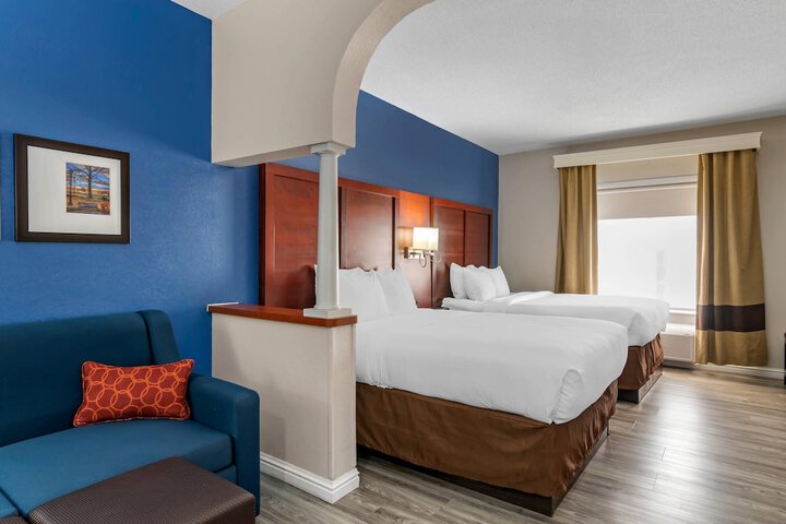 Comfort Suites St. Charles - St Louis