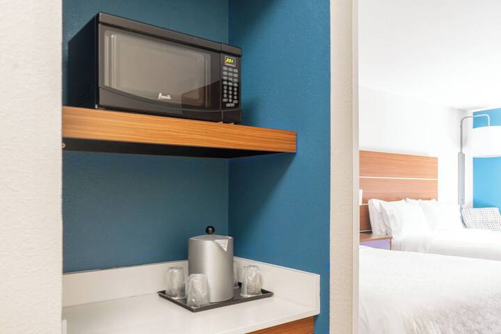 Holiday Inn Express Hotel & Suites a Lake Zurich-Barrington by IHG