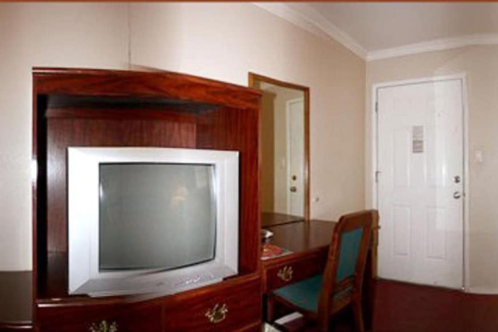 Sunset Inn and Suites