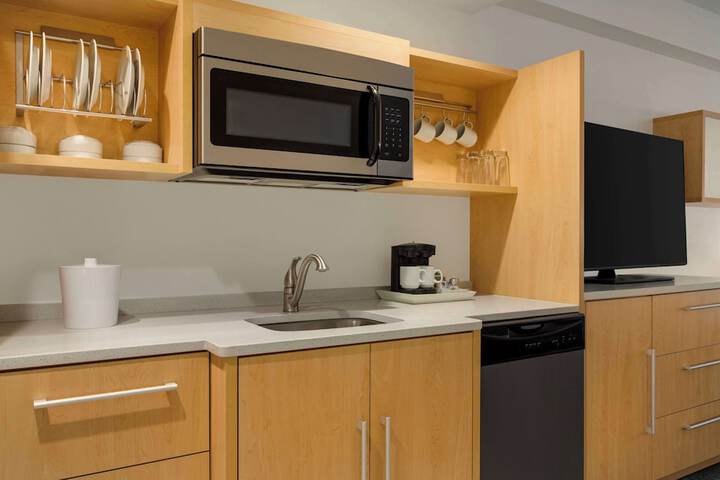 Home2 Suites by Hilton Austin North / Near the Domain
