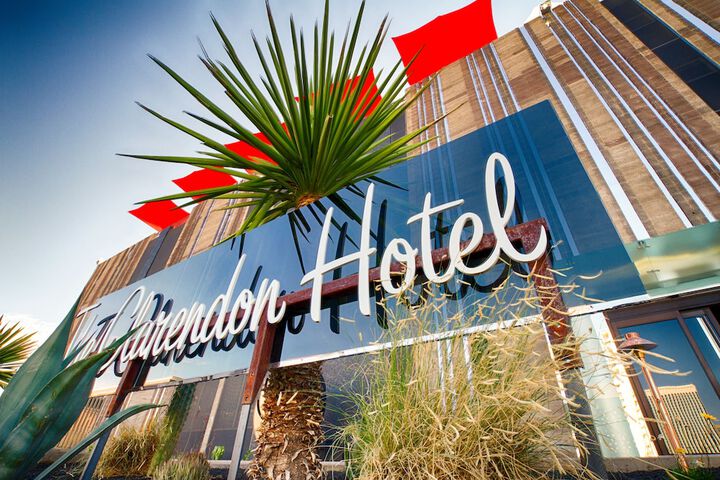 Hotel 7 of 52