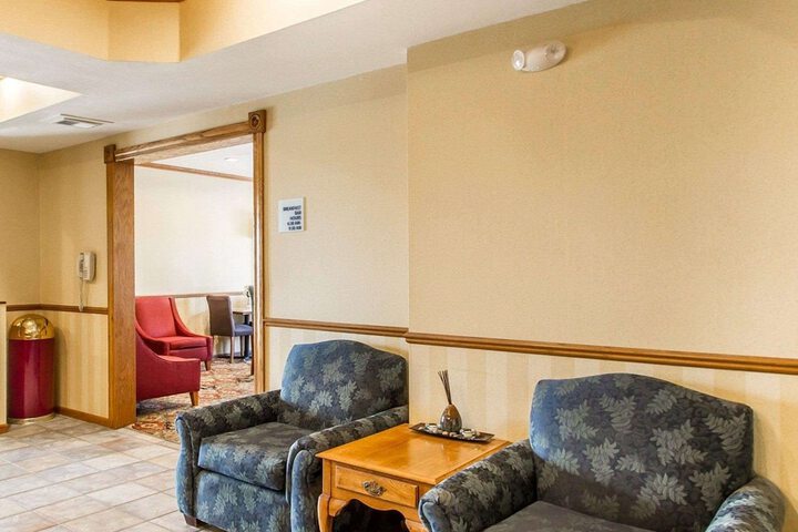 Hotel Interior 10 of 32