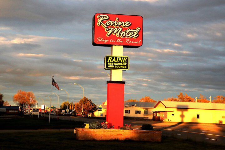 Raine Motel