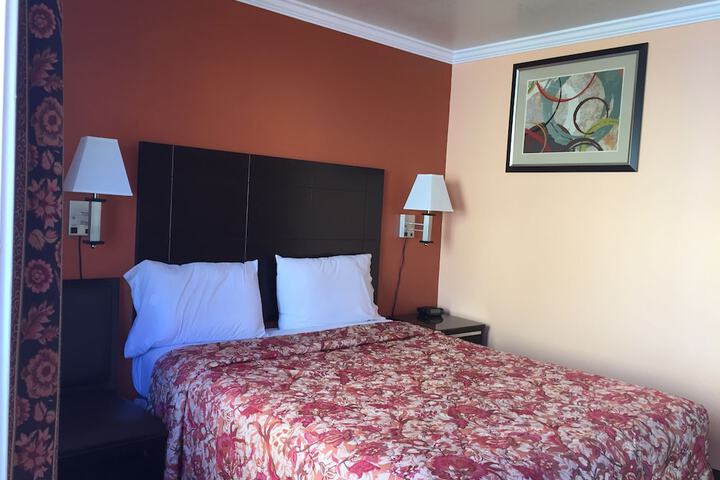 Room 35 of 44