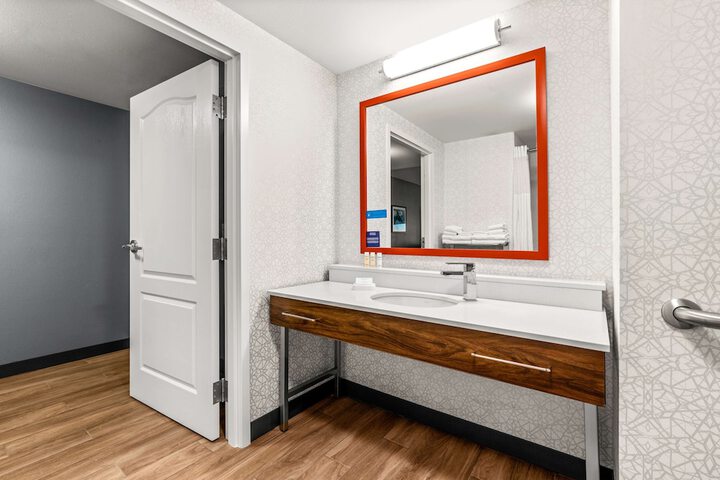Hampton Inn & Suites Fairbanks
