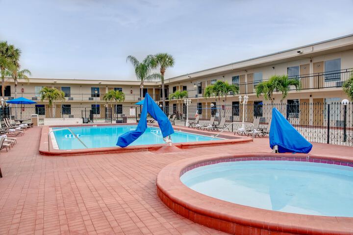 Pool 8 of 51