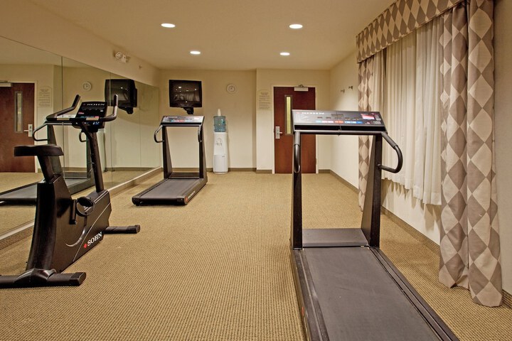 Holiday Inn Express Hotel & Suites Mebane by IHG