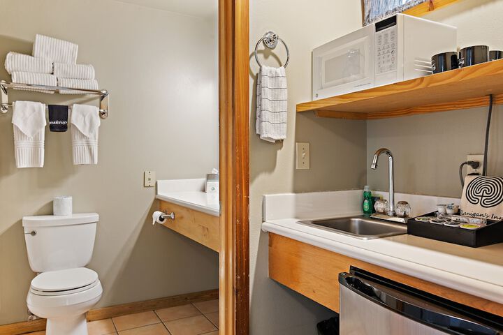 Room 120 of 165