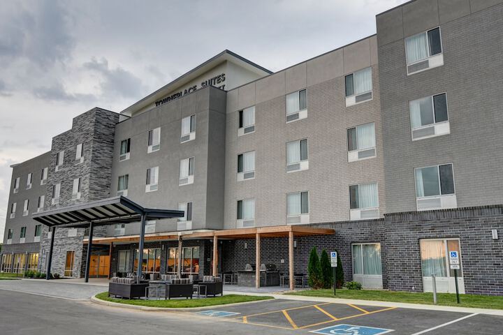 Hotel 2 of 47