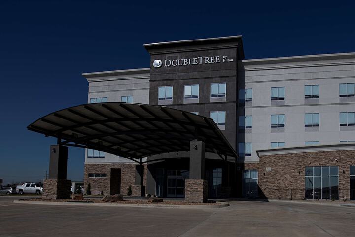 DoubleTree by Hilton Sulphur Lake Charles