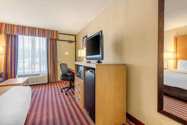 Quality Inn Exit 4