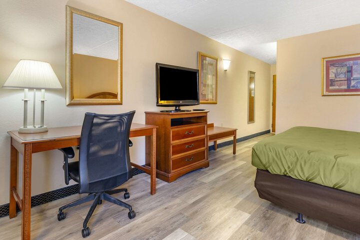 Room 35 of 50