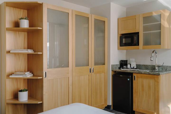 Room 16 of 91