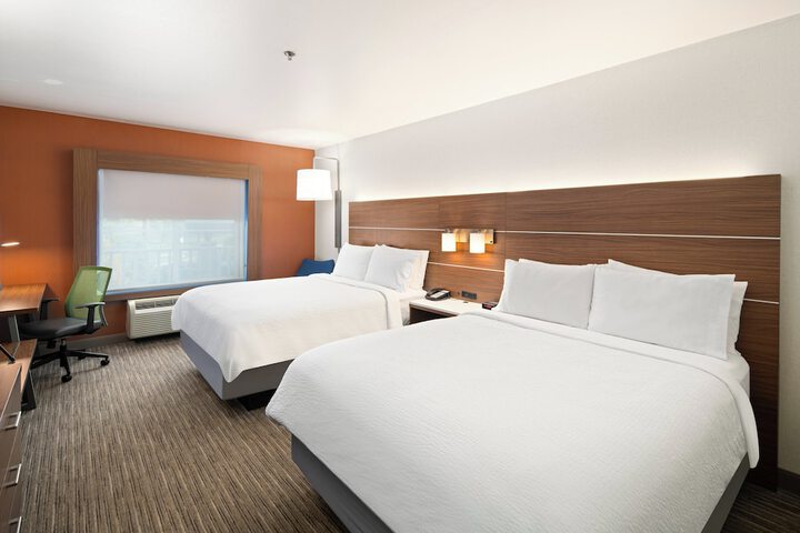 Holiday Inn Express & Suites Interstate 90 by IHG