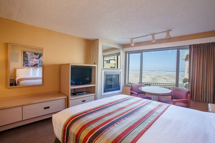 Ebb Tide Oceanfront Inn