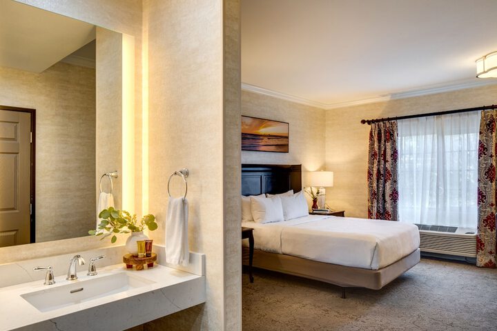 Ayres Hotel Costa Mesa / Newport Beach