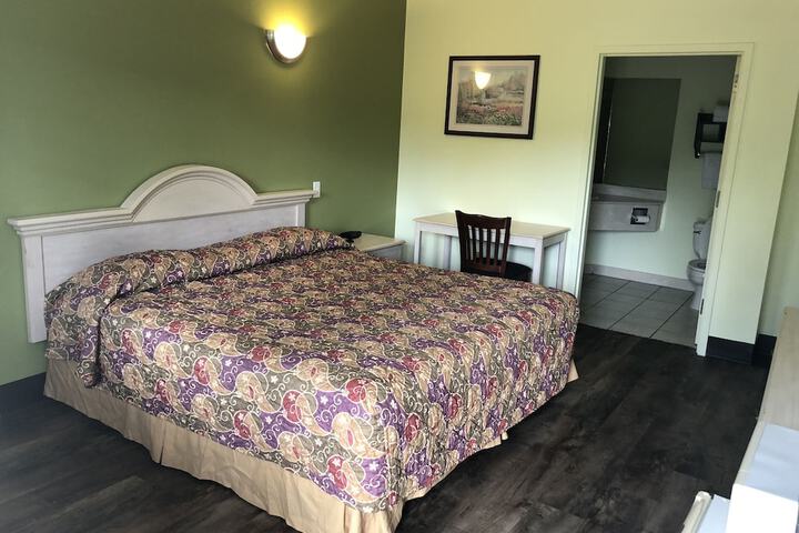 Room 41 of 48