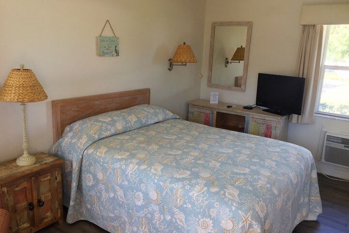 Room 25 of 98