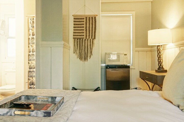 Room 62 of 123