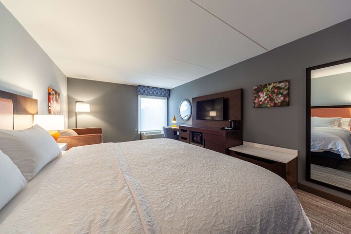Room 18 of 65