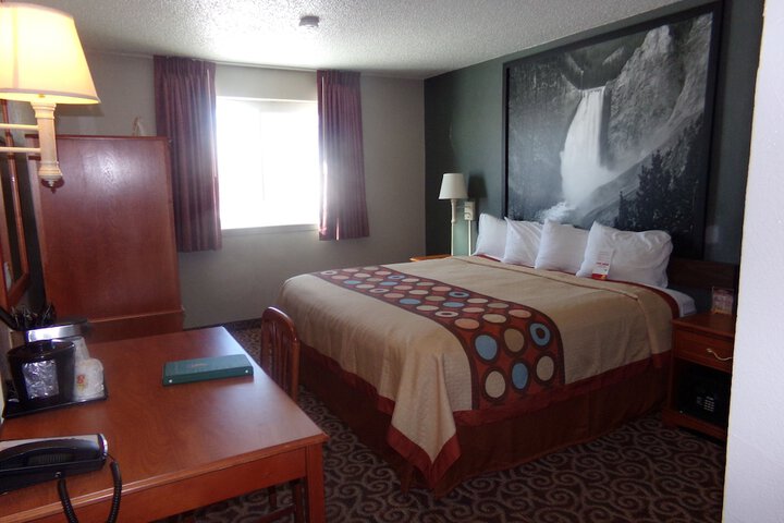 Room 14 of 35