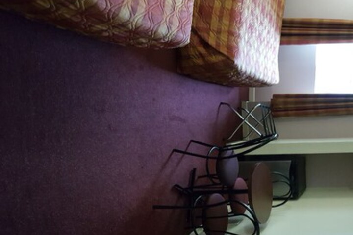 Room 16 of 22
