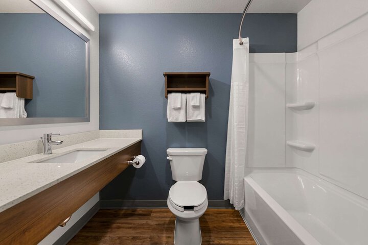 Room 18 of 39